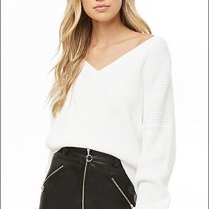 White v neck F21 sweater